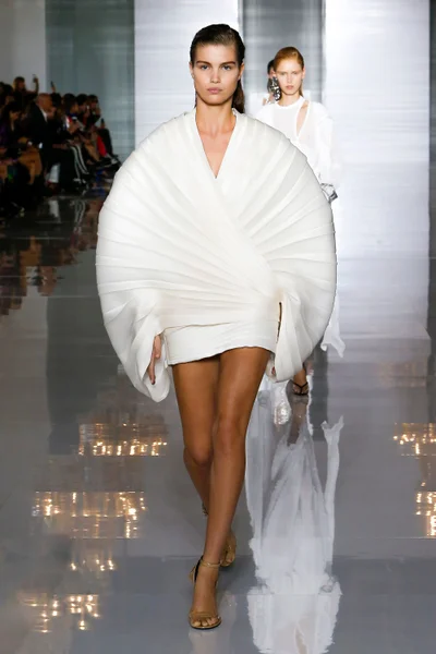 Look 2